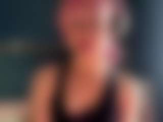 Live cam show with Auesha - Tease Curvy on sexylive.show