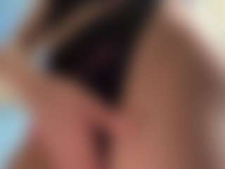 Auesha's Live Sex Cam Show
