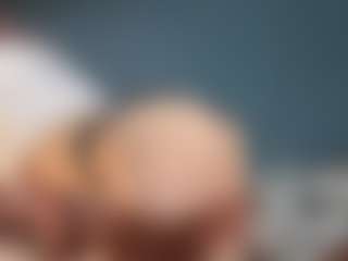 Live cam show with Auesha - Striptease Young Adult on CamSextacy