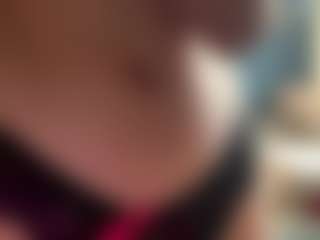 Auesha's Live Sex Cam Show