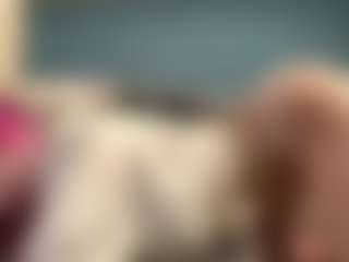 Live cam show with Auesha - White Teen (18+) on Camsoda | austria