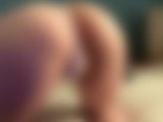 Live cam show with Auesha - Anime on Streamer API