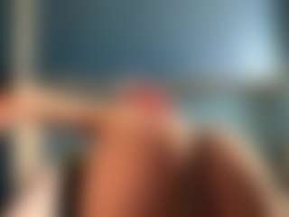 Auesha's Live Sex Cam Show