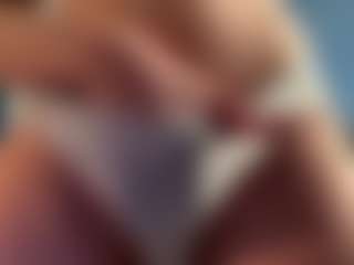 Auesha's Live Sex Cam Show