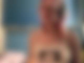 Auesha's Live Sex Cam Show