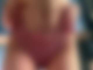 Live cam show with Auesha - Normal on Camiplay Live