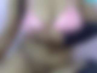 sweetyarora7772's Live Sex Cam Show