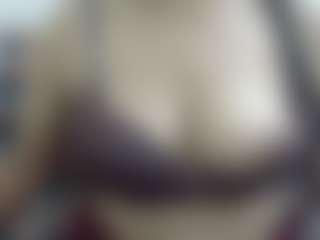 Live cam show with sweetyarora7772 - Brown Eyes Mature on Cam Slut