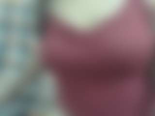 Live cam show with sweetyarora7772 - Middle Aged on UwU Esports