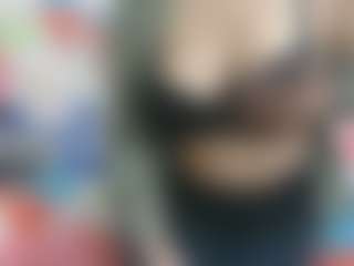 sweetyarora7772's Live Sex Cam Show