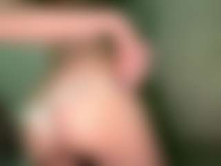 YaniraJunk's Live Sex Cam Show