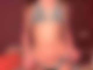 YaniraJunk's Live Sex Cam Show