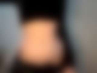YaniraJunk's Live Sex Cam Show