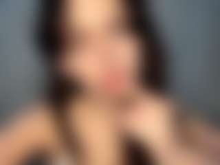 YaniraJunk's Live Sex Cam Show