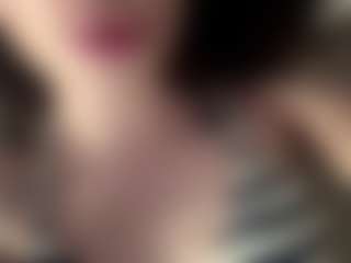 YaniraJunk's Live Sex Cam Show