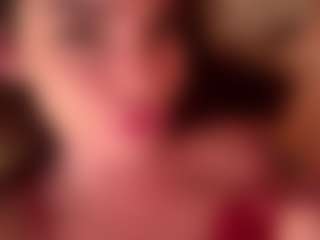 Live cam show with YaniraJunk - Body Massage on Mixed Magazine Live
