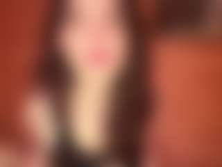 Live cam show with YaniraJunk - Body Massage on Hubzter Live