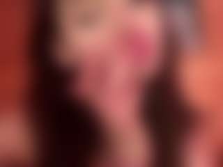 YaniraJunk's Live Sex Cam Show