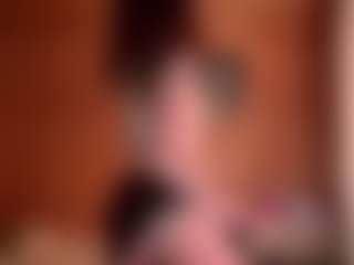 YaniraJunk's Live Sex Cam Show