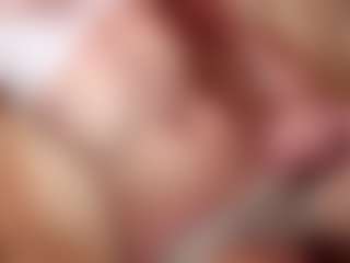 YaniraJunk's Live Sex Cam Show