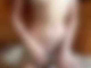 YaniraJunk's Live Sex Cam Show