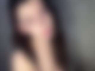 YaniraJunk's Live Sex Cam Show