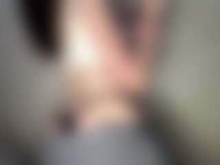 YaniraJunk's Live Sex Cam Show
