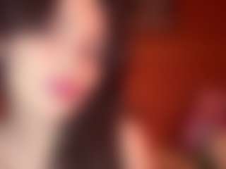 YaniraJunk's Live Sex Cam Show