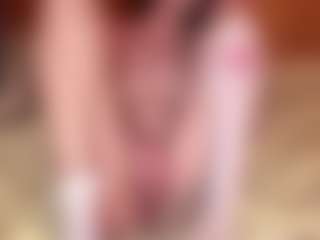 YaniraJunk's Live Sex Cam Show