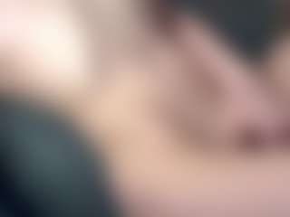 YaniraJunk's Live Sex Cam Show