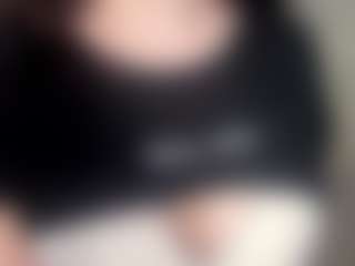 YaniraJunk's Live Sex Cam Show