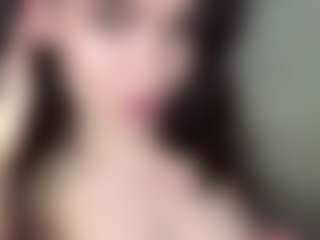 YaniraJunk's Live Sex Cam Show