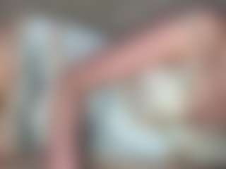 Live cam show with YaniraJunk - Body Massage on live18s.com