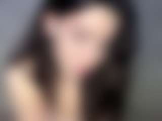 YaniraJunk's Live Sex Cam Show