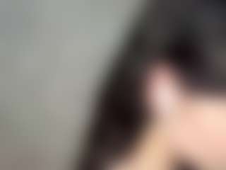 YaniraJunk's Live Sex Cam Show