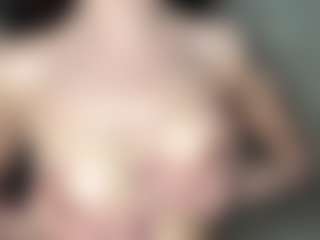 YaniraJunk's Live Sex Cam Show