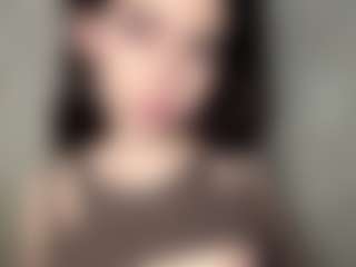 YaniraJunk's Live Sex Cam Show