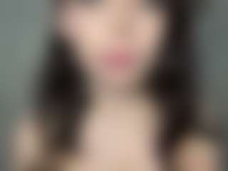 YaniraJunk's Live Sex Cam Show