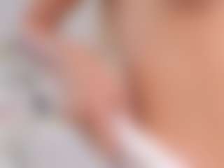 AlyciaWoo's Live Sex Cam Show