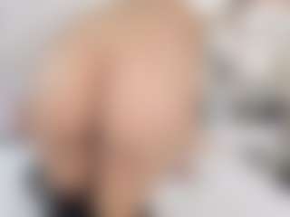 Live cam show with AlyciaWoo - Facial on Free Soda