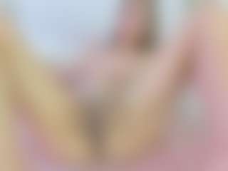 AlyciaWoo's Live Sex Cam Show