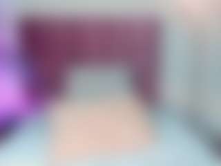 AnnaDenverr MILF webcam performer live streaming