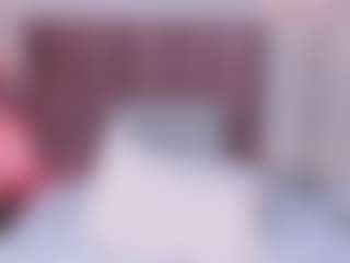 Live cam show with AnnaDenverr - Shaved on Dolls Live