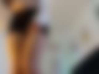 Live cam show with Melany-Naa - Upskirt on SquirtSoMuch