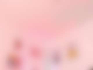 Live cam show with Melany-Naa - Average on Chatstar