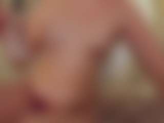 Live cam show with Sally - Green Eyes on livesuperchat.net