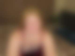 Live cam show with Sally - Trimmed Teen (18+) on Camsoda