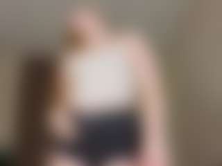 Live cam show with Sally - Red Hair on Camsoda