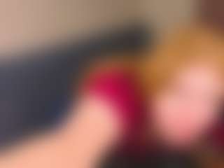 Live cam show with Sally - Red Hair on Milf Play