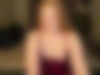 Live cam show with Sally - Cumshot on crypto-cams